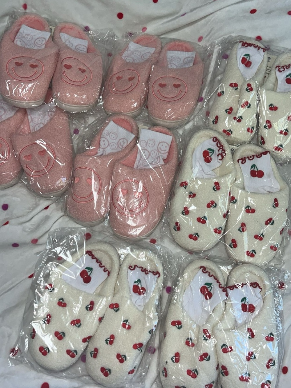 8 pairs of slippers. Cherry print smiley face print